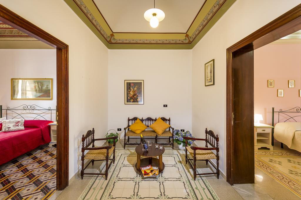 Agli Affreschi Hotel Castellammare del Golfo Buitenkant foto
